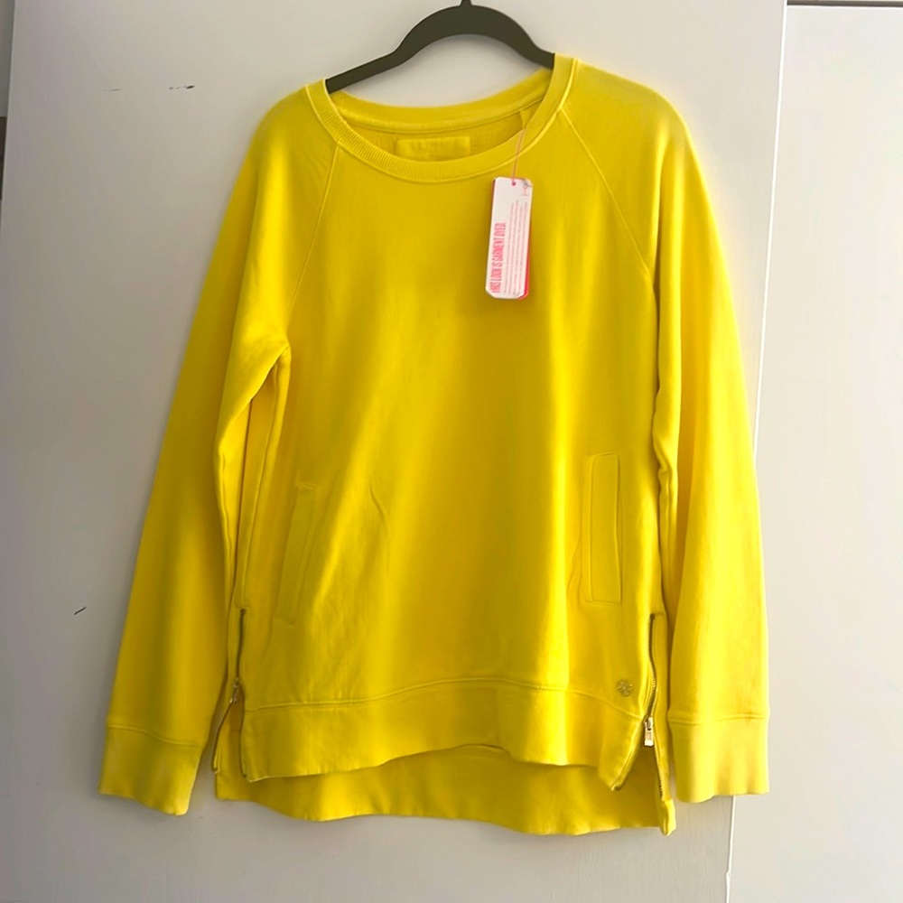 Lilly Pulitzer size M Beach comber sweatshirt *NWT
